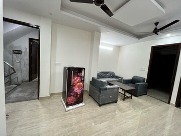 Parking in 3 BHK Builder Floor at New Friends Colony – for Rent