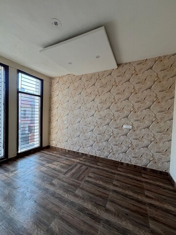 Room in 3 BHK Independent House at Sector 117 – for Sale