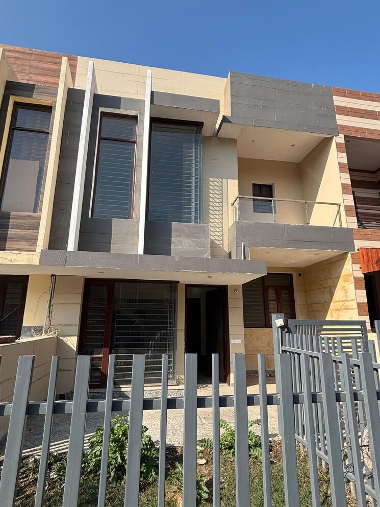 Exterior View, sector 117 3 Bedroom 111 Sq.Yd. Independent House In Sector 117 Mohali 8330070