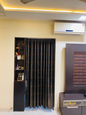 Furnished Amenities in 2 BHK Apartment at Lalani Grandeur, Goregaon East – for Rent