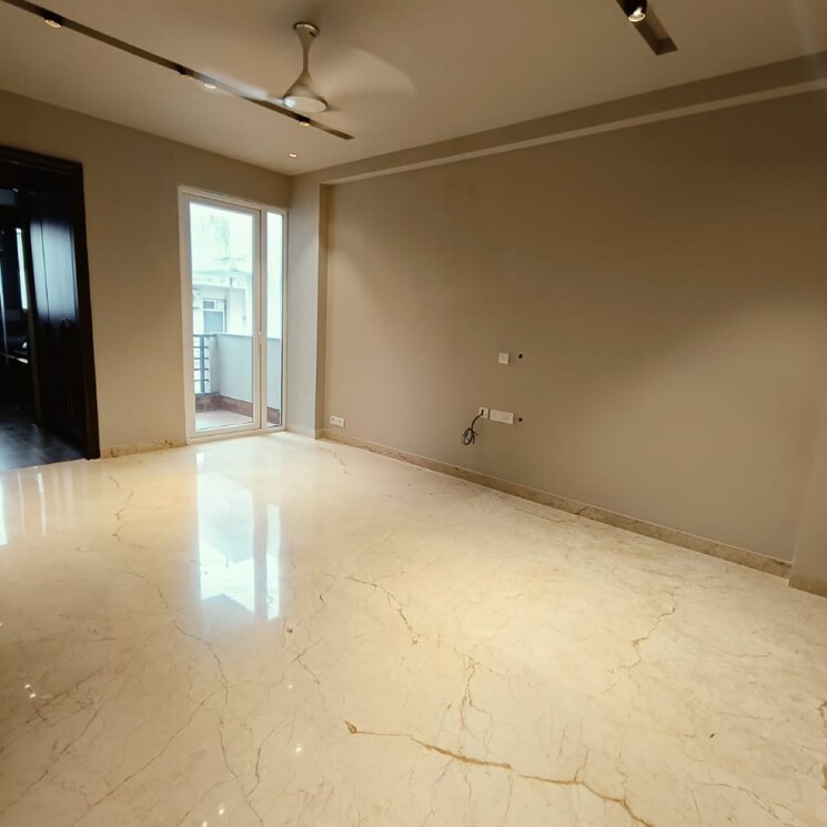 Room, uppal-southend 3 Bedroom 2160 Sq.Ft. Builder Floor In Sector 49 Gurgaon 8330128