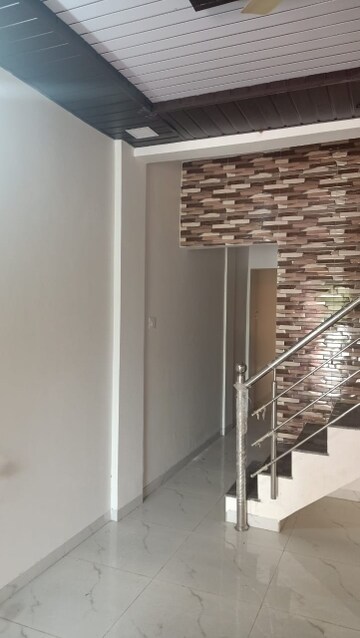 Staircase in 2.5 BHK Villa at Makhmalabad – for Rent