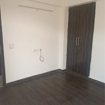 Room in 2 BHK Apartment at Arihant Arden, Sport City 1 – for Rent