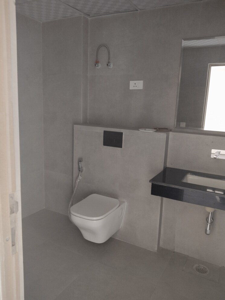 Bathroom, rps-auria 5 Bedroom 3400 Sq.Ft. Apartment In Sector 88 Faridabad 8330203