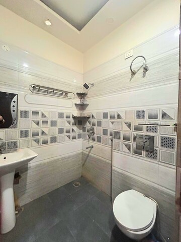 Master Bedroom in 3 BHK Builder Floor at Peer Mucchalla – for Sale