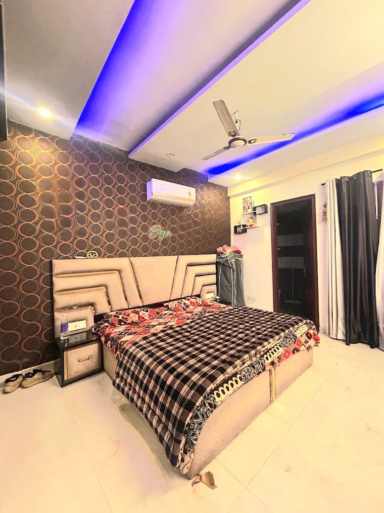 Bedroom, peer mucchalla 3 Bedroom 130 Sq.Yd. Builder Floor In Peer Mucchalla Zirakpur 8330211
