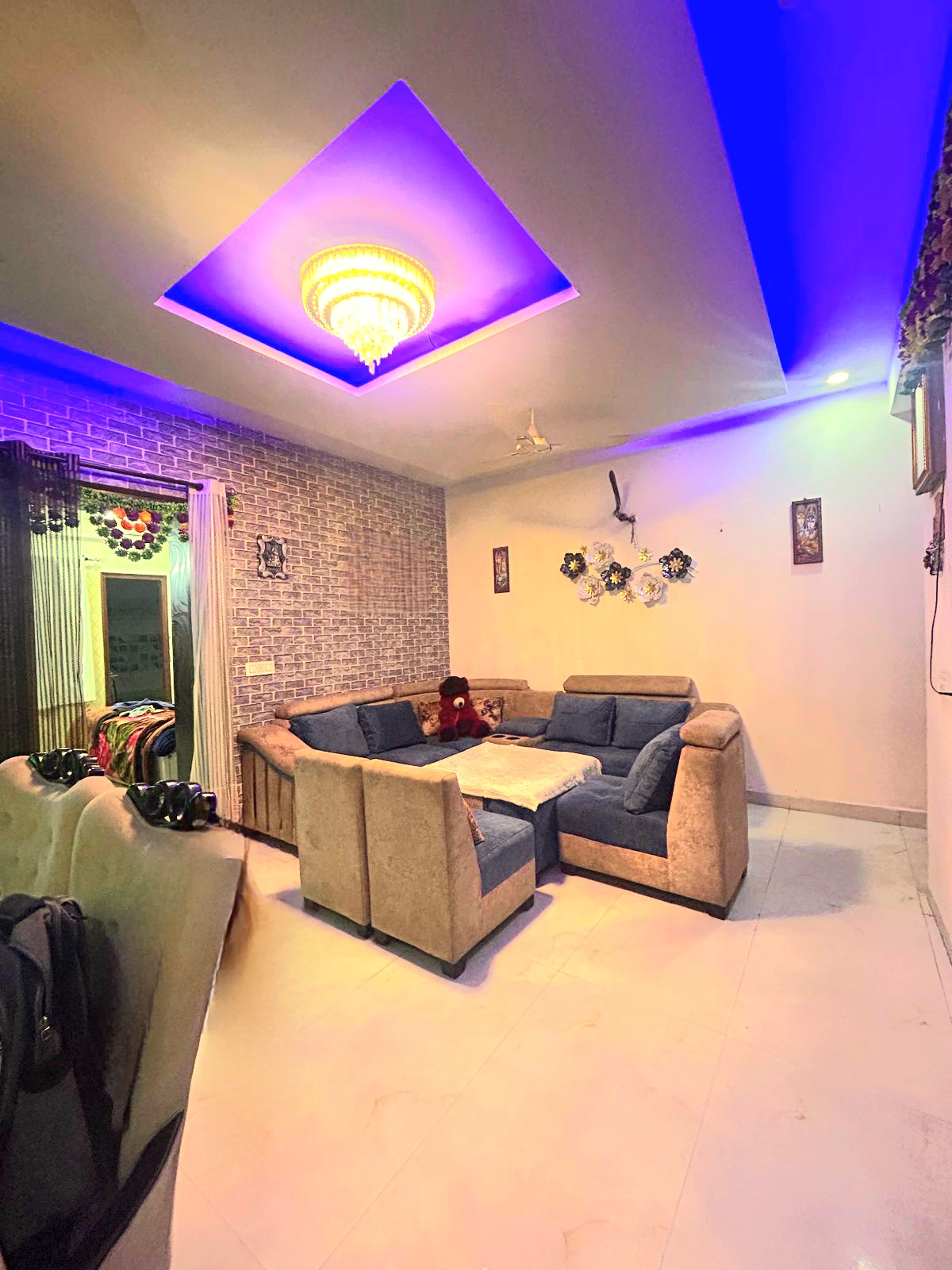 3 BHK Builder Floor For Sale in Metro Town