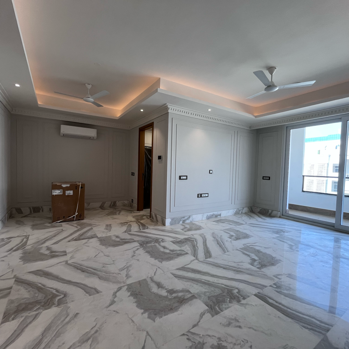 3.5 BHK + Servant Room Builder Floor For Rent in DLF City Phase V