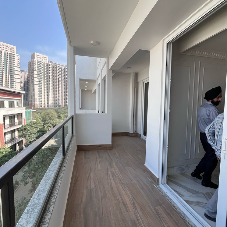 Balcony, dlf-city-phase-v 3.5 Bedroom 1754 Sq.Ft. Builder Floor In Sector 53 Gurgaon 8330285