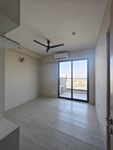 Room in 2 BHK Apartment at M3M Skywalk, Sector 74 – for Rent