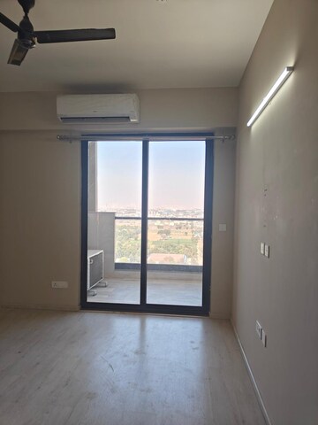 Room in 2 BHK Apartment at M3M Skywalk, Sector 74 – for Rent
