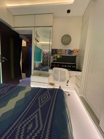 Master Bedroom in 2 BHK Apartment at Lalani Grandeur, Goregaon East – for Rent