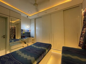 Bedroom in 2 BHK Apartment at Lalani Grandeur, Goregaon East – for Rent