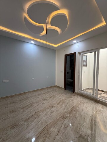 Room in 2 BHK Villa at  Sai City, Iim Road – for Sale