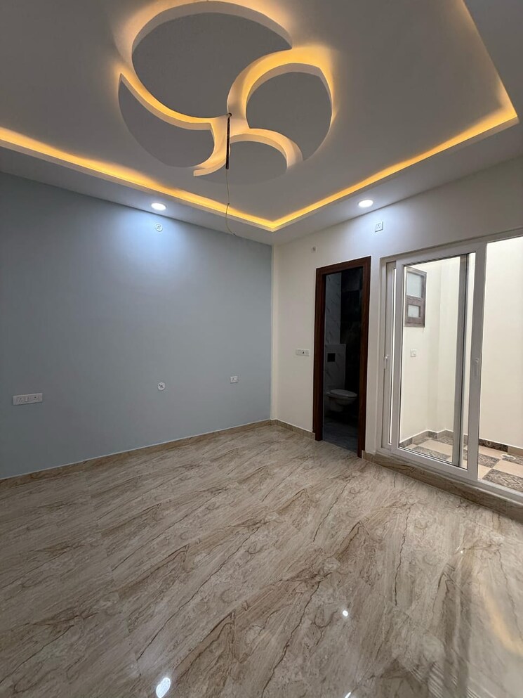 Room, sai-city 2 Bedroom 1600 Sq.Ft. Villa In Iim Road Lucknow 8330331