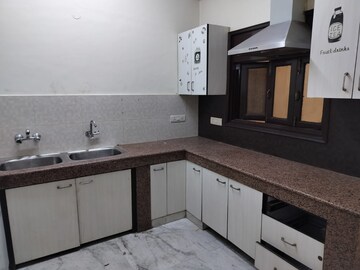 Kitchen in 3.5 BHK Independent House at Gardenia Glory, Sector 46 – for Rent