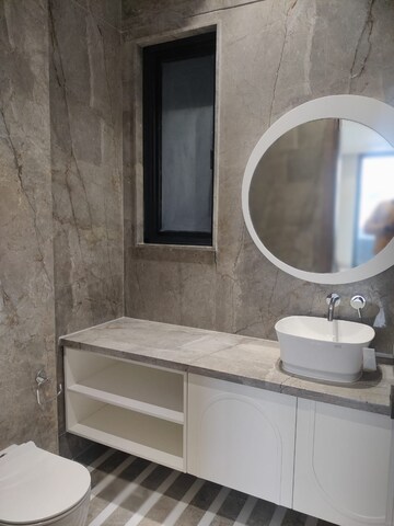 Bathroom in 3 BHK Builder Floor at Safdarjung Development Area – for Sale