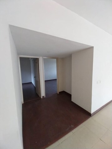Room in 4 BHK Apartment at Assotech Springfields, Zeta I Greater Noida – for Sale