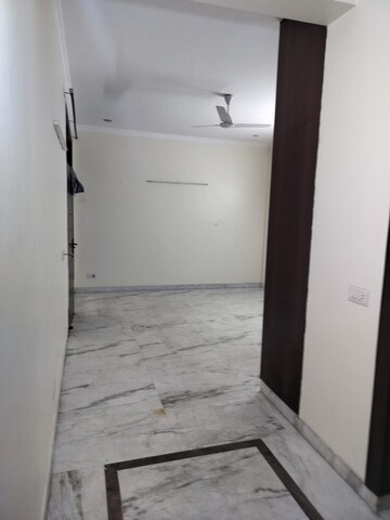 Room in 3.5 BHK Independent House at Gardenia Glory, Sector 46 – for Rent