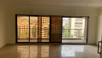Room in 2 BHK Apartment at MM Spectra, Chembur – for Rent