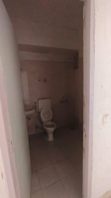 Bathroom in 3 BHK Apartment at Sarvome Shree Homes, Sector 45 – for Rent