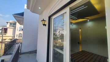 Building Lobby in 3 BHK Villa at Sahastradhara Road – for Sale