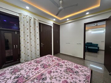 Bedroom in 2 BHK Builder Floor at Saket – for Rent
