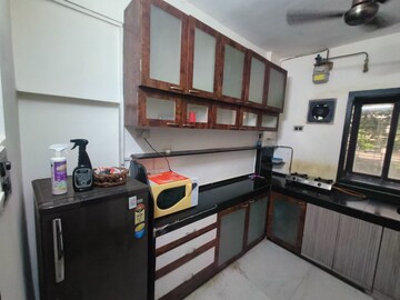 2 BHK Apartment For Rent in Vile Parle West