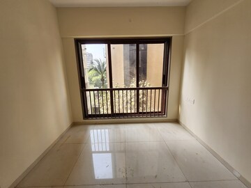 Room in 3 BHK Apartment at Kukreja Geetanjali, Chembur – for Rent