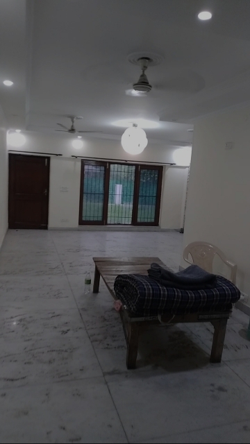 6 BHK + Pooja Room,Servant Room,Study Room,Extra Room Villa For Sale in RWA Apartments Sector 41