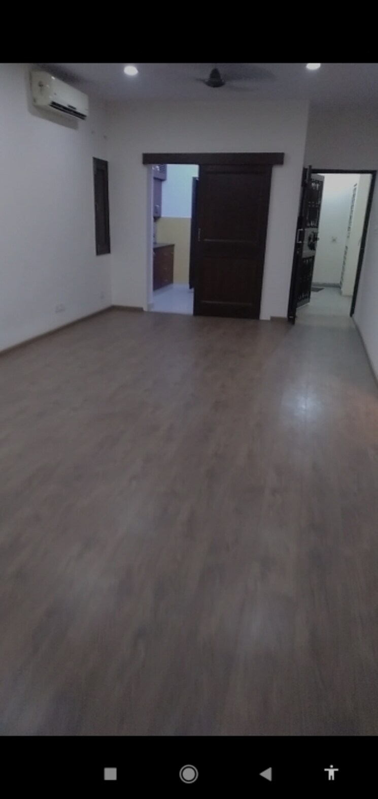 Room, rwa-apartments-sector-41 6 Bedroom 180 Sq.Mt. Villa In Sector 41 Noida 8330675