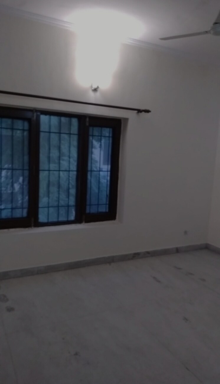 Room, rwa-apartments-sector-41 6 Bedroom 180 Sq.Mt. Villa In Sector 41 Noida 8330675