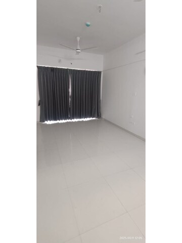 Furnished Amenities in 2 BHK Apartment at Goel Ganga Altus, Kharadi – for Rent