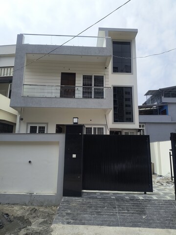 3 BHK Independent House – Exterior View View at Sahastradhara Road - for Rent