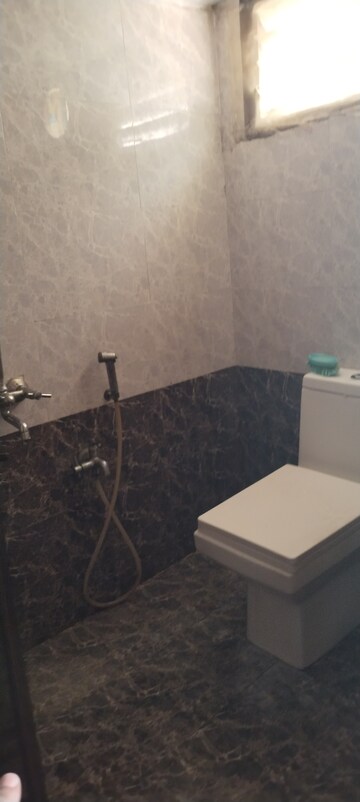 Furnished Amenities in 2 BHK Apartment at Pavani Laxmi Nivas, Madhapur – for Rent