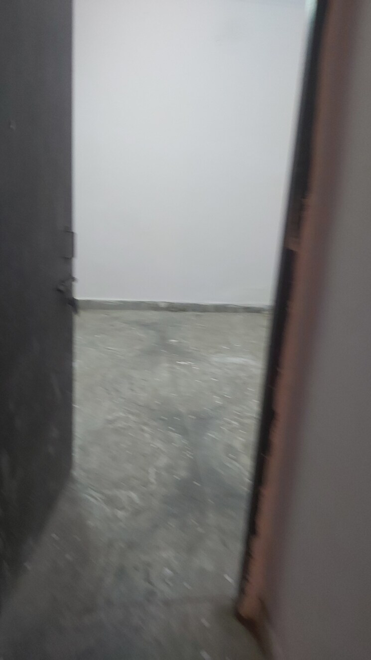 Room, pandav nagar 3 Bedroom 850 Sq.Ft. Builder Floor In Pandav Nagar Delhi 8330824