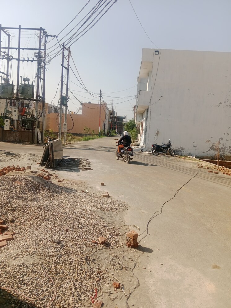 Exterior View, maqbara diggi  182 Sq.Yd. Plot In Maqbara Diggi Meerut 8330840