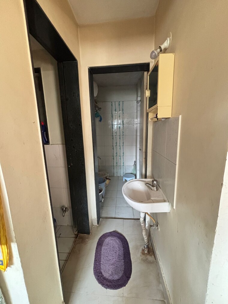 Bathroom, bhandari-nea 1 Bedroom 417 Sq.Ft. Apartment In Sus Pune 8330906