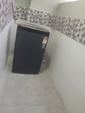 Furnished Amenities in 2 BHK Apartment at Ten Madhapur, Madhapur – for Rent