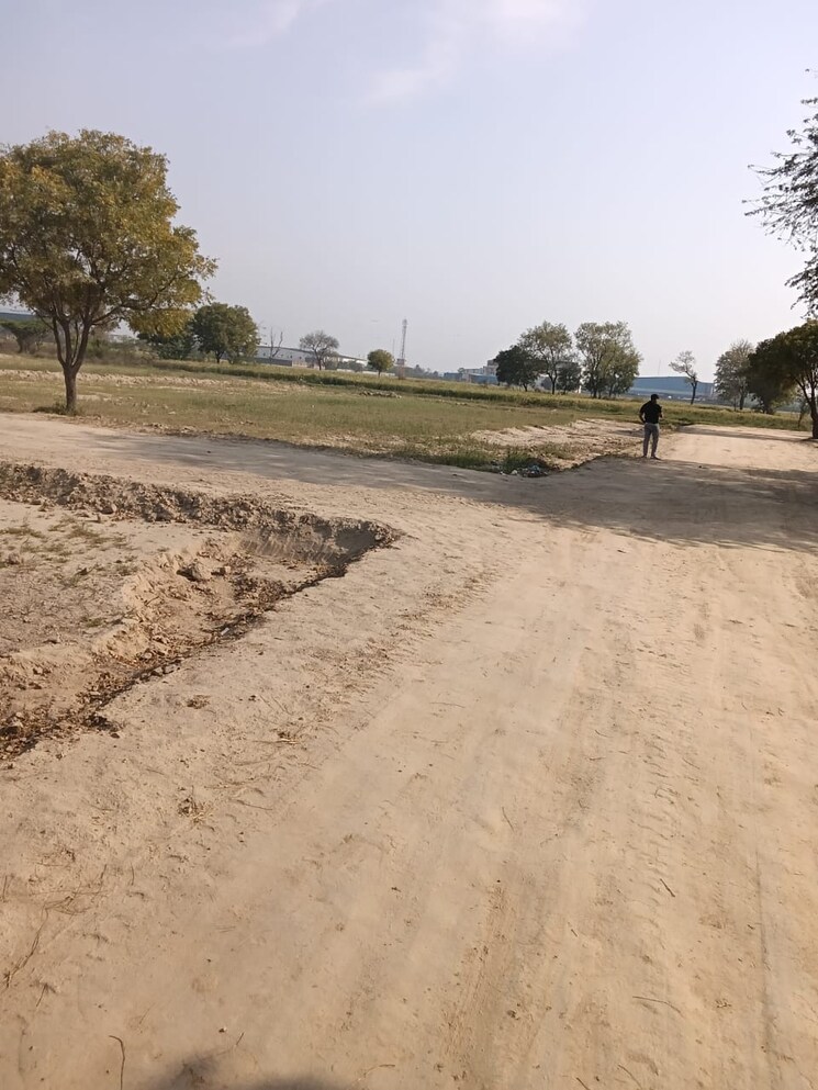 undefined, mathura road Commercial Land 1210 Sq.Yd. In Mathura Road Palwal 8330914