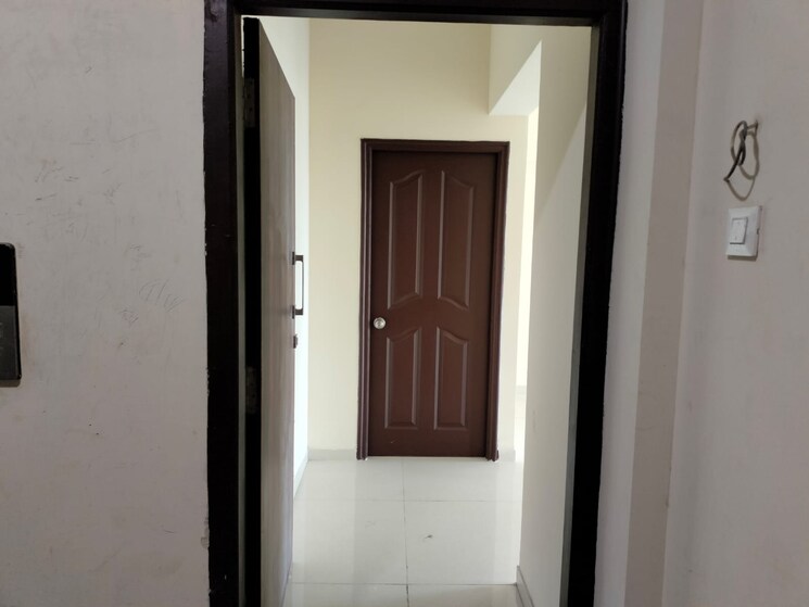 undefined, yash-vivek-chs 3 Bedroom 950 Sq.Ft. Apartment In Panch Pakhadi Thane 8330991