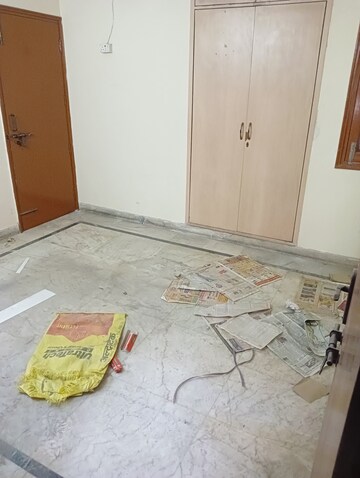 Bedroom in 2 BHK Apartment at Royal Garden Estate, Sector 61 – for Rent