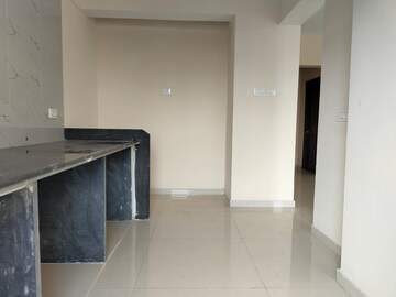 Room in 3 BHK Apartment at Yash Vivek CHS, Panch Pakhadi – for Sale