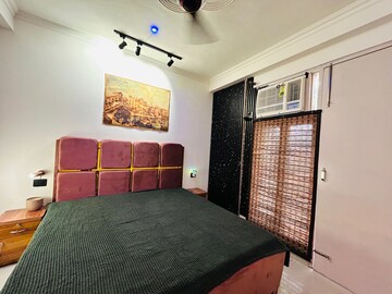 Bedroom in 2 BHK Apartment at Saket – for Rent