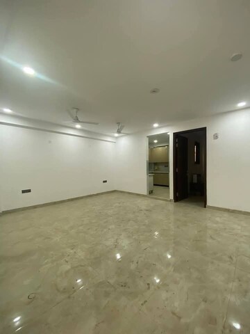 3 BHK Builder Floor For Rent in Saket