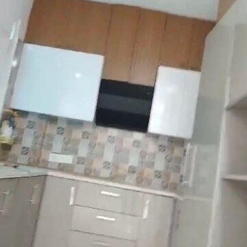 Kitchen in 4 BHK Apartment at Vipul World Floors, Sector 48 – for Rent