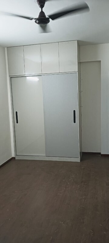 Room in 3 BHK Apartment at 3C Orris Greenopolis, Sector 89 – for Rent