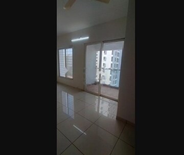 Room in 2 BHK Apartment at VJ YashOne Infinitee, Tathawade – for Rent