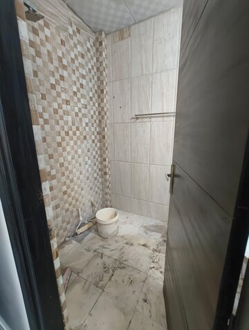 Bathroom in 3 BHK Apartment at Sector 55 – for Rent