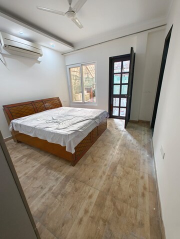Bedroom in 3 BHK Apartment at Sector 55 – for Rent